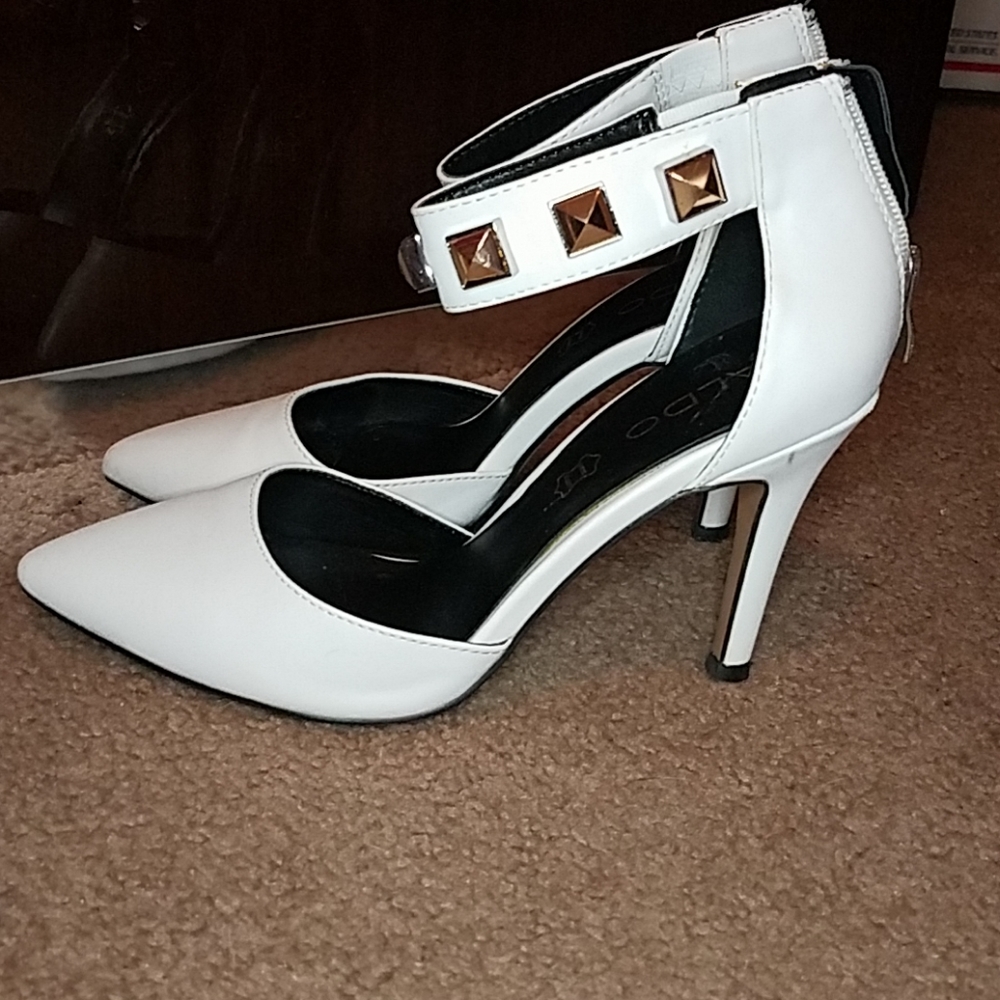Aldo white pumps gold stud heels ankle strap 7M